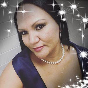 Meet your Posher, Josefina